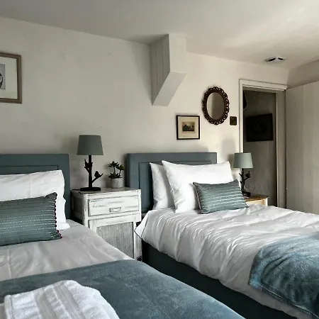 Elm 펜션 노샐러톤